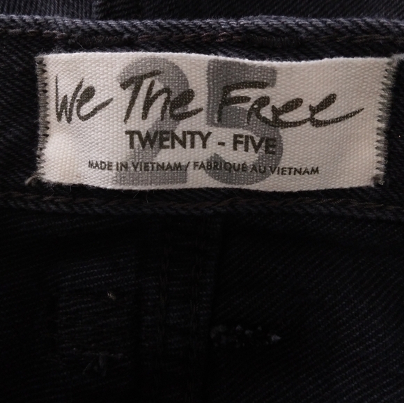 NWT FREE PEOPLE WASHED BLACK MAKAI CUT OFF MIDI SHORTS SIZE 25 - Picture 8 of 9